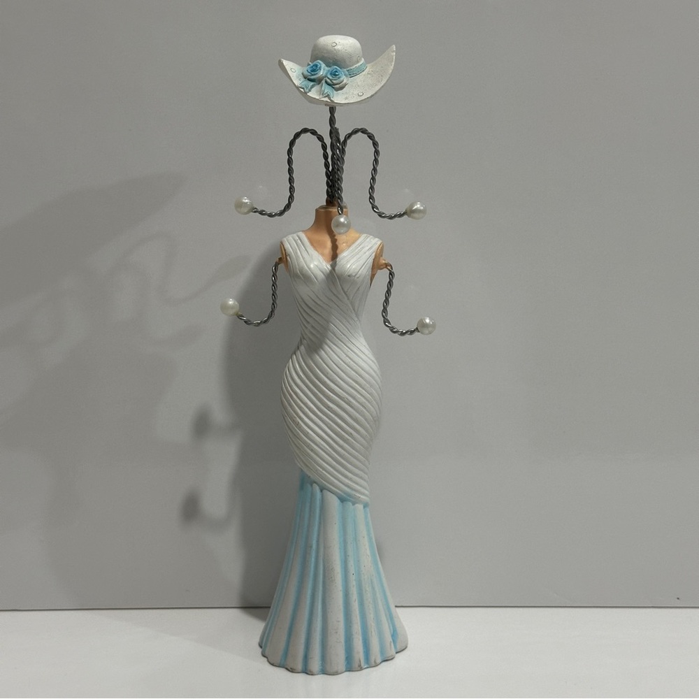 Mannequin Jewelry Stand